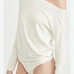 Paige Women's Ivory Suvi Off The Shoulder One Piece Bodysuit Size XS